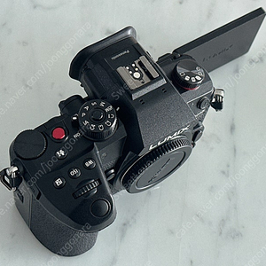 파나소닉 루믹스 gh6 + 파나소닉12-60 팝니다