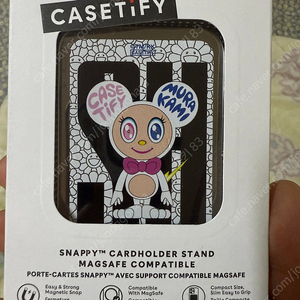 케이스티파이 x 무라카미 카드홀더 스탠드 새제품 판매합니다.
