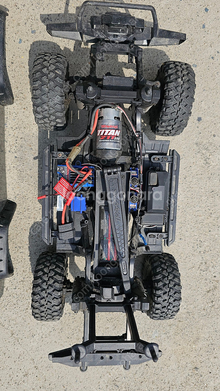 TRX4 디펜더 RC카 판매합니다.--5