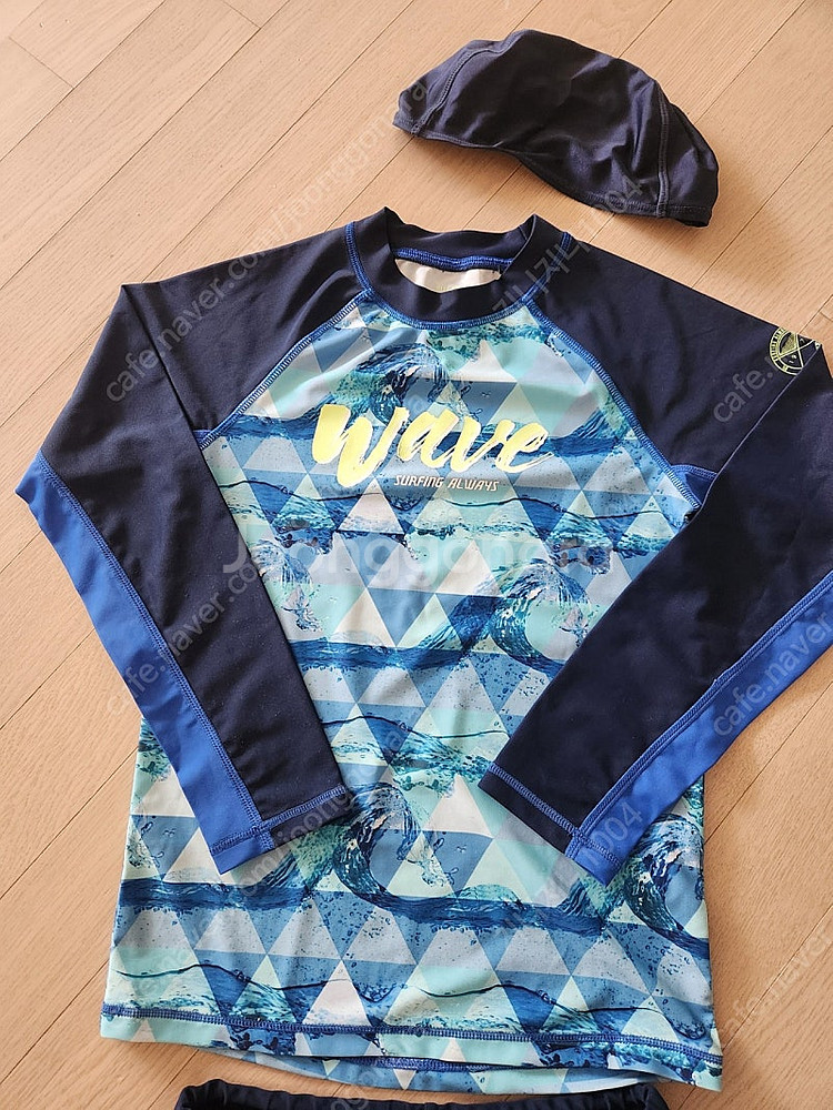 아동 키즈 남아 수영복 래쉬가드 세트 145사이즈--1