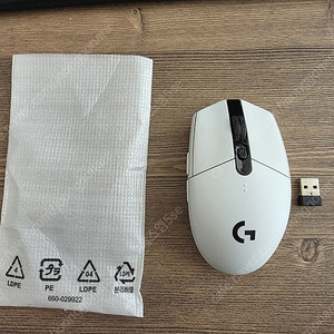 로지텍 g304 마우스 화이트 깔끔 상태 팝니다.