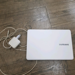 삼성 올웨이즈9 13인치 nt900x3n-ksf(하자있음 싸게팜) 9만