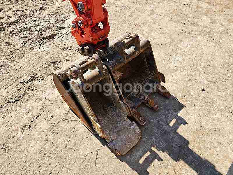 구보다 U17 2019년식 트랙신품 버켓3종 1.7톤급 미니 중고굴삭기 미니017--8