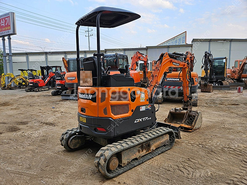 두산 DX17Z 7 2020년식 가동2900 버켓3종 1.7톤급 미니 중고굴삭기 미니017--3