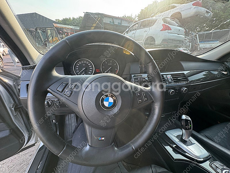 BMW E60 520D 후기형 부품차 각개합니다 뒷범퍼...--7