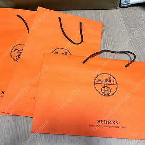 각종 명품쇼핑백 판매합니다.(에르메스, 까르띠에, 샤넬, 디올, 루이비통, 셀린느 등등)