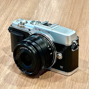 올림푸스 E-P5 마이크로포서드 미러리스