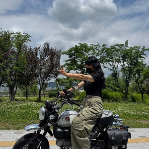 24년식 몽키125 1700km 판매합니다
