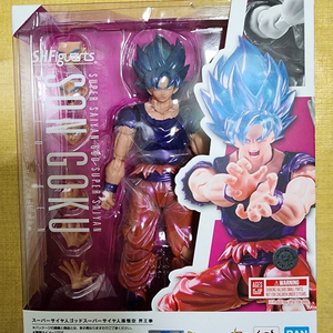SHF 피규아트 초사이어인 블루 계왕권 손오공,SHF 피규아트 손오공 무의식의 극의, SHF피규아트 손오공 -GT- HG 짐스나이퍼2, HG 자쿠 다난탑승기 판매합니다