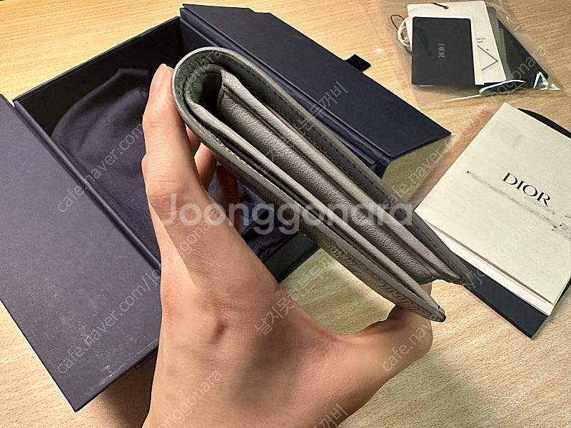 디올 갤럭시 반지갑--3