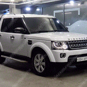 랜드로버 디스커버리 중고 랜드로버 중고 디스커버리4 중고차 흰색 2015년식 3.0 TDV6 SE 판매합니다.