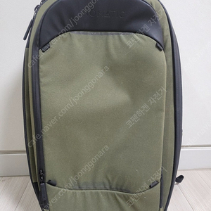 노매틱 네비게이터 백팩 32L 카키(올리브)