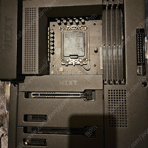 nzxt n7 z790 블랙 판매합니다.
