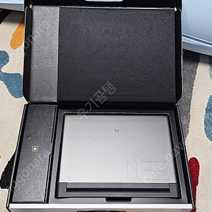 DELL 에일리언웨어 M18 R2 WP04KR
