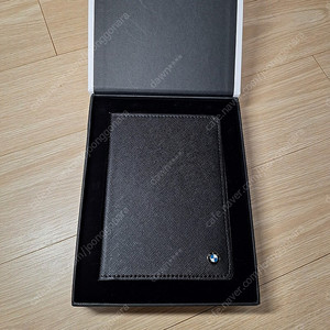 BMW 여권지갑