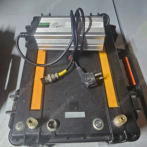 36v 80a 파워뱅크 2개