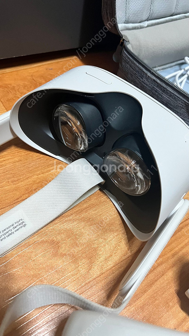 오큘러스 메타 퀘스트2 128GB--1