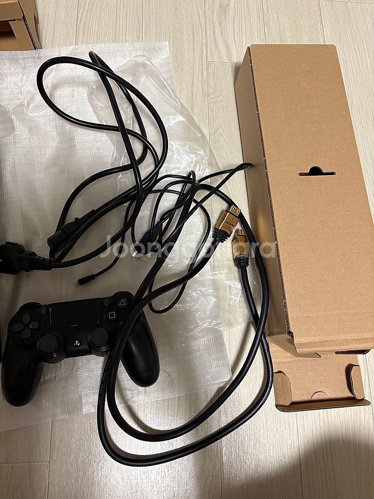 ps4프로 1TB 팝니다--4