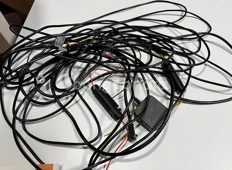 파인뷰 R5 POWER 룸미러형 블랙박스 실내형 64G...--3