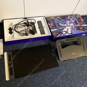 엑스피펜 아티스트 프로 전문가용 액정타블렛 싸게팝니다
