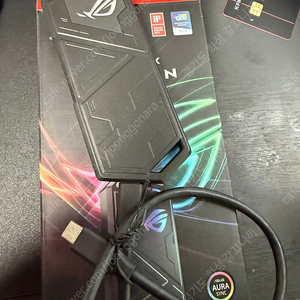 ROG STRIX ARION SSD 케이스