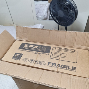 Soundcraft EFX12 음향믹서