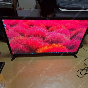 삼성 32인치 티비 (모델: UN32M4000) 판매합니다 -2018년 1월제조 - 32인치 HD 화질 - LED 백라이트 - HDMI 포트 2개, USB 포트 1개