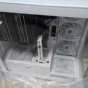 (개인) 게이밍본체 i5 14600KF + RX7600 + 32GB RAM + 27인치 모니터포함 팝니다