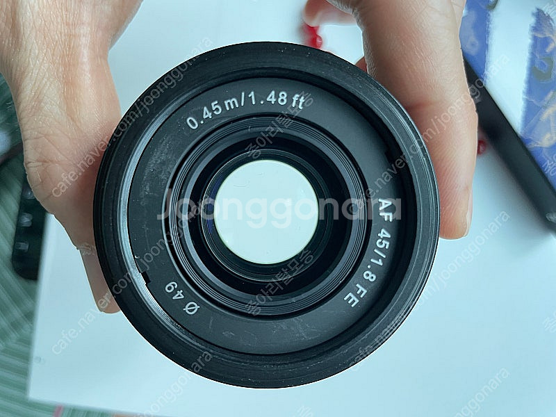소니 삼양 45mm f1.8 풀프레임 렌즈--2