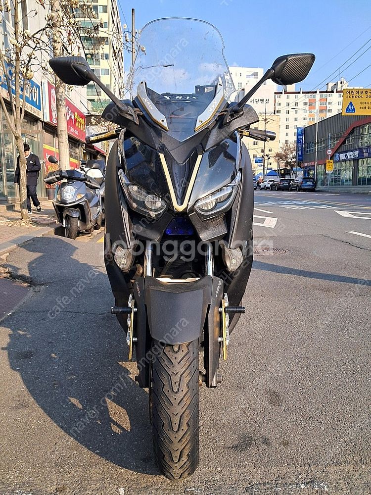 야마하 XMAX 300 스쿠터--1