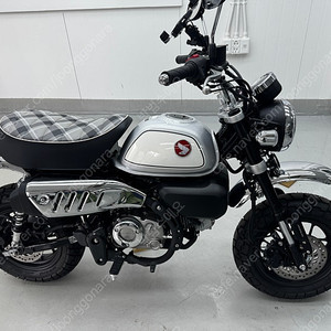 몽키 125 (2024년식 / 135km) 완전 신차급 몽키 판매합니다