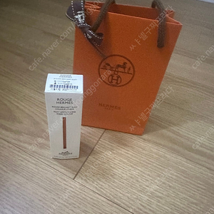 에르메스 실키립스틱 샤인시어컬러 30 로즈젤라틴