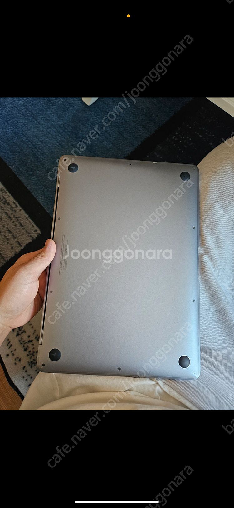 MacBook air 13인치 M1 50 만원에 팝니다--2