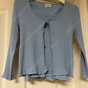 더바넷 B Hook-Closure Knit Cardigan Top 셋트 팝니다.