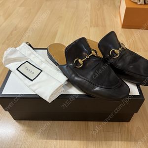 루이비통 블랙 레더 플랫 슬리퍼 로퍼