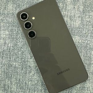 *새상품급* 갤럭시S24FE 256G 블랙 24년 11월개통 무잔상 50만원 판매해요