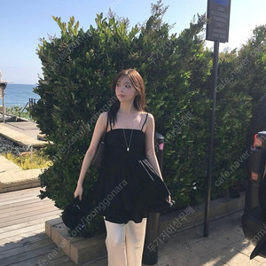 제이투유 달리아 뷔스티에탑 새상품 컨디션