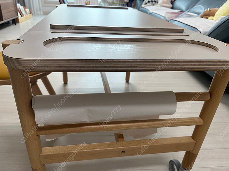 Smld 책상의자, Lakeshore전면책장 이미지