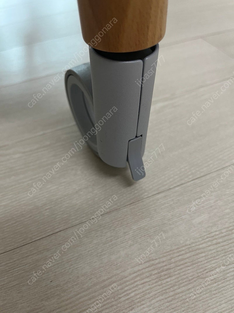 Smld 책상의자, Lakeshore전면책장 이미지