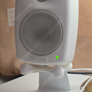 제네렉 Genelec 8010AW (화이트) 1조 + 정품 L형 스탠드 1조