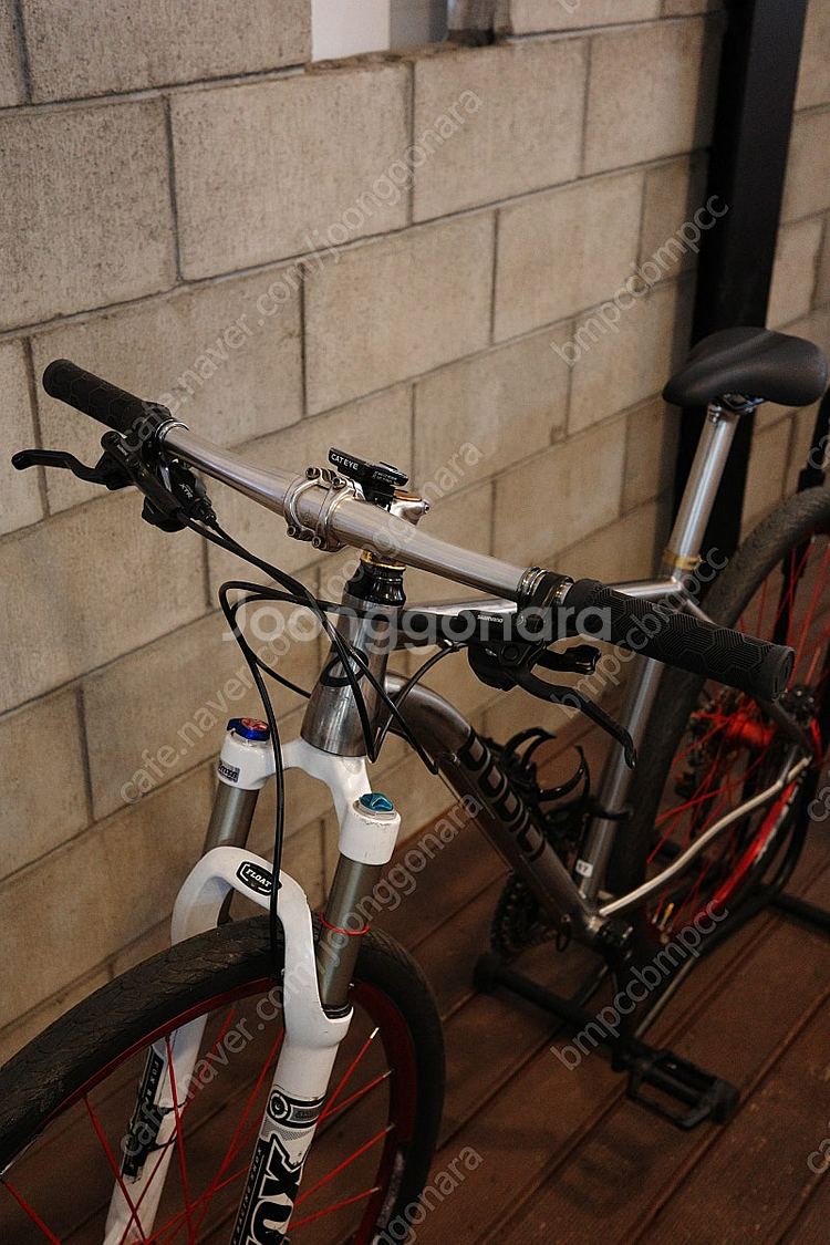 도디치 티타늄 하드테일 xtr 판매해요--2