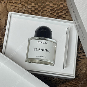 바이레도 블랑쉬 오 드 퍼퓸 50ml 판매합니다