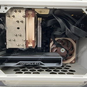 5600X, 2060 Super FE, ITX 본체를 구매하면 게이밍 모니터(에일리언웨어)+ 모니터암(델 MSA14) + 기계식 키보드를 드립니다.