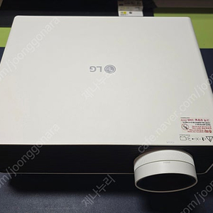 LG BU50NST 4K 5000안시 프로젝터(그랜드뷰 120인치 스크린, hdmi광케이블) 판매합니다.