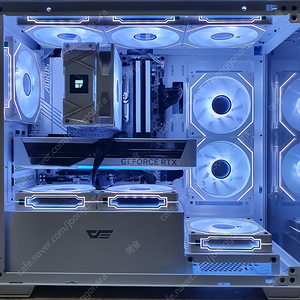 RTX 5070 화이트 컴퓨터 팝니다.