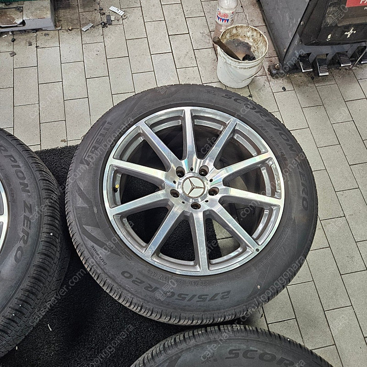 [ 추천 ] 벤츠 G바겐 G63 AMG W463A 20인치 휠 타이어 조합 팝니다. 이미지