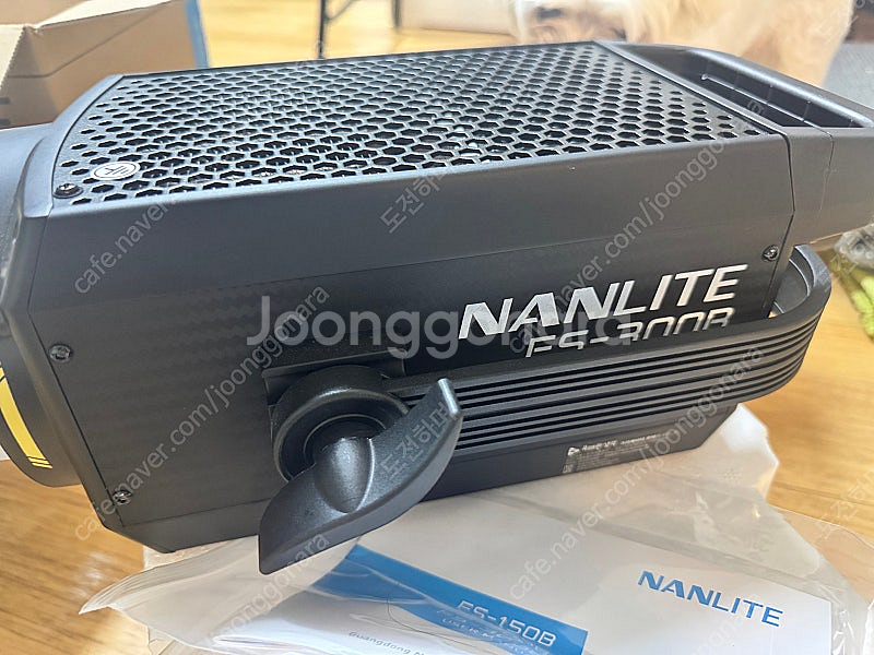 난라이트 nanlite FS-300B 팝니다--3