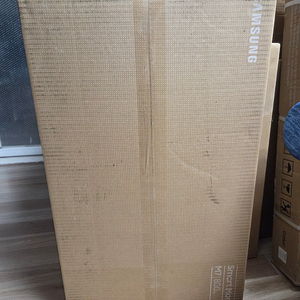 삼성 스마트모니터 M7 S32DM701 화이트 삼탠바이미 32인치 모니터/TV + 거치대 세트 팝니다