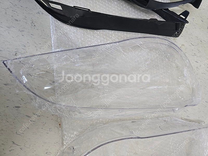 F01 740I 헤드라이트 커버 브라켓 팝니다.--2