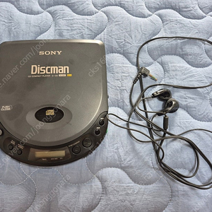 SONY 워크맨 CDP D-120 MATT BLACK 색상 정상작동품 판매합니다.